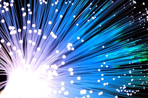 La fibre optique sont les tuyaux d'Internet, dont la gestion est dérégulée.